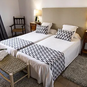 León De Villa Sineu (Mallorca)